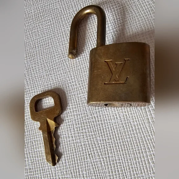 Louis Vuitton Brass Lock & Key #315 - Picture 3 of 6